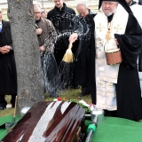 Archbishop Irenee blesses casket of Archimandrite Alexander
